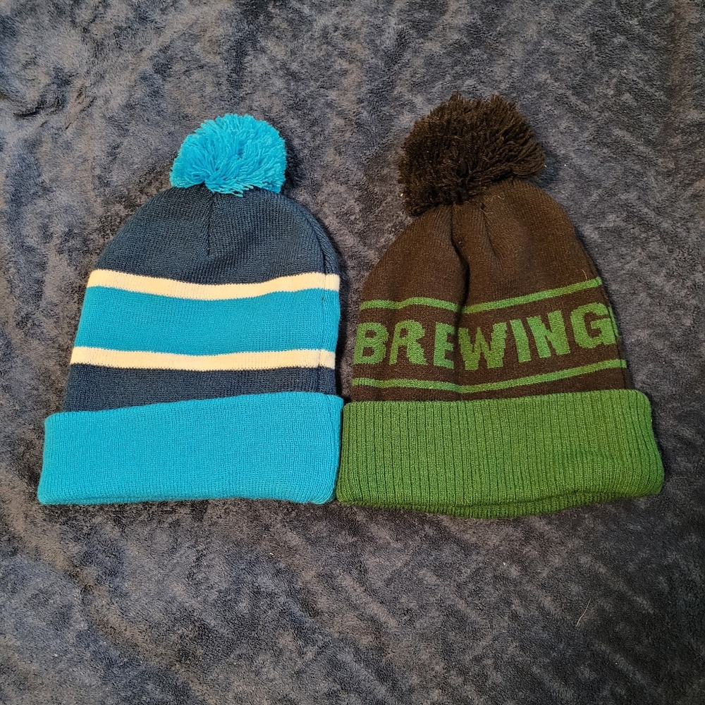 ⚡Two cozy toques⚡ - Picture 2 of 3